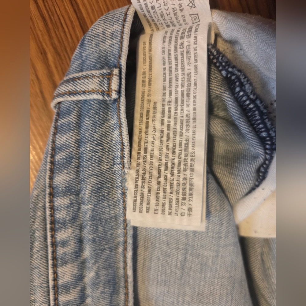 Abercrombie & Fitch Light Blue High-Rise Jeans - Picture 11 of 11